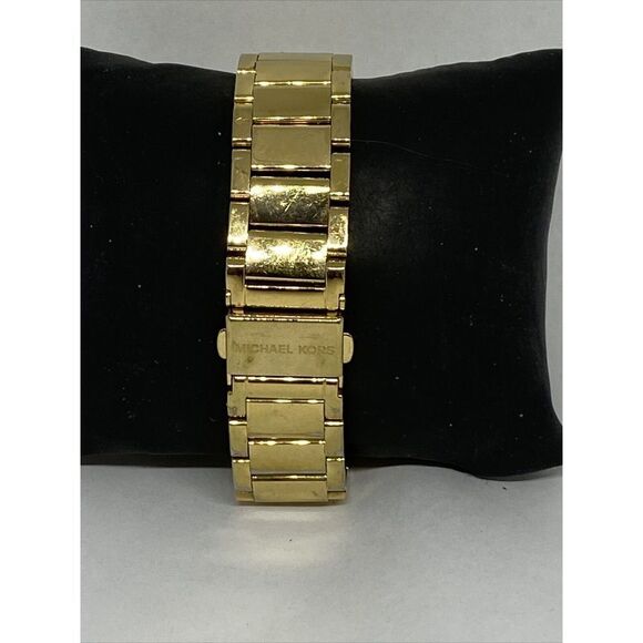 Michael Kors MK5701 Women's Gold Stainless Steel Analog Dial Quartz Watch GE416 - Picture 6 of 12